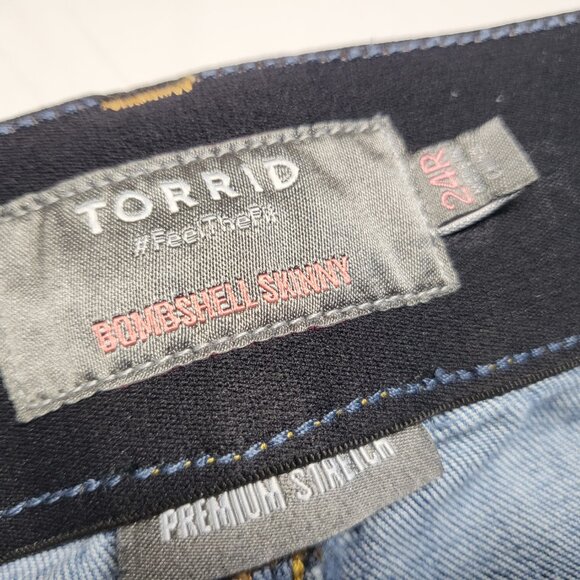 Torrid Jeans Womens 24R Plus Bombshell Skinny Premium Stretch Tummy Panel 44X27 - Picture 3 of 16